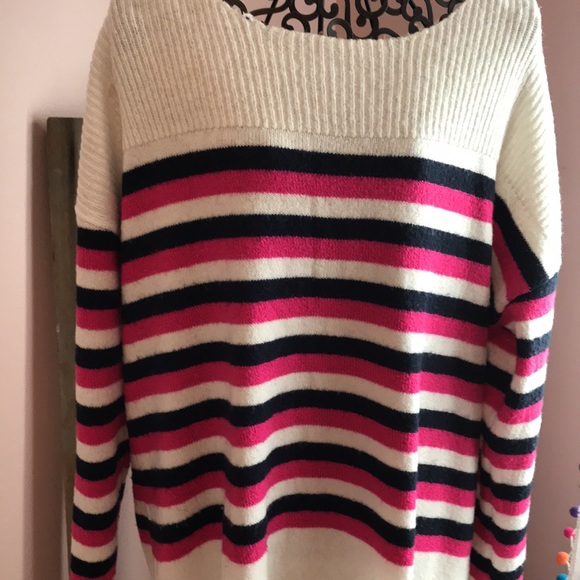 Ricki’s size large sweater - Picture 2 of 6